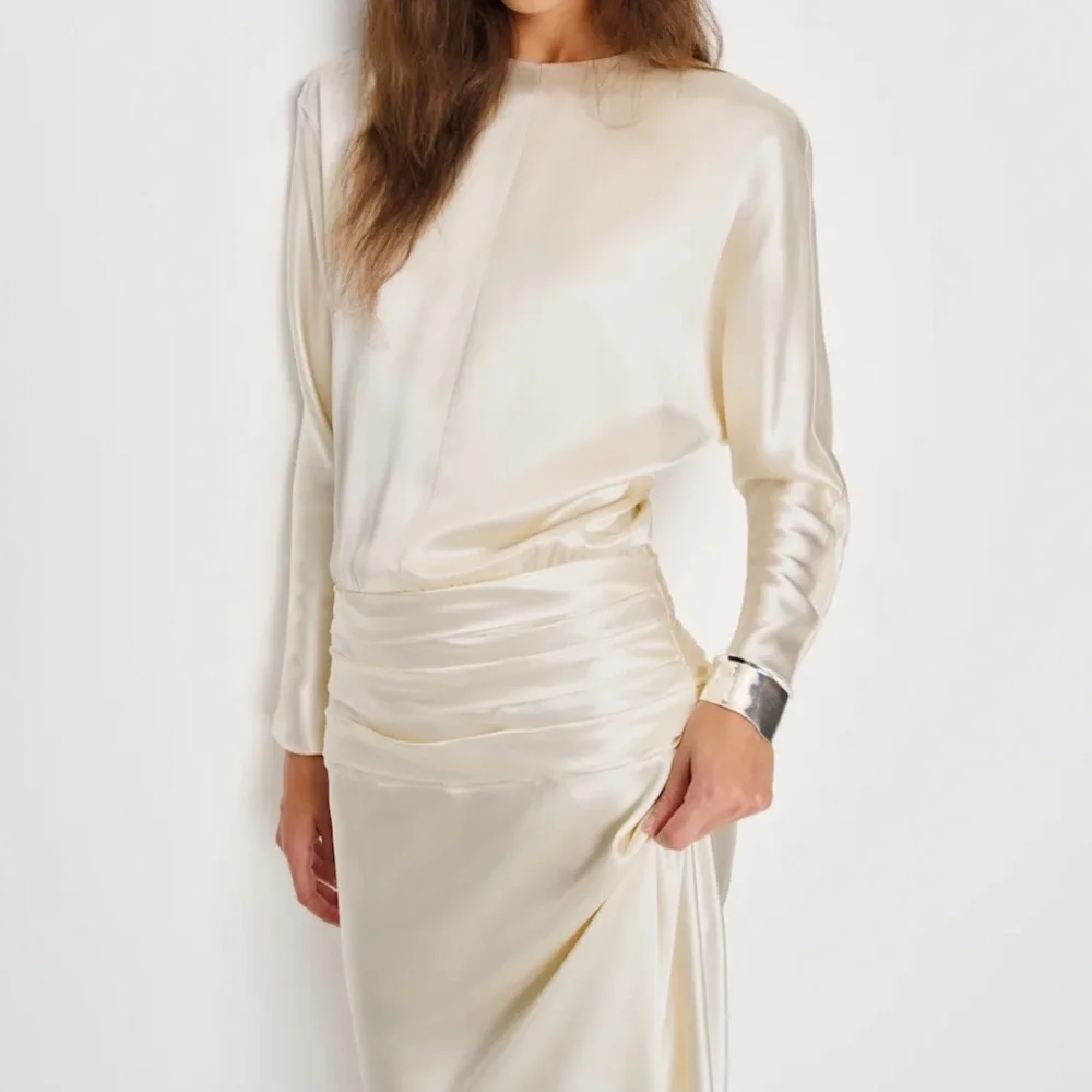 NEW NWT Reformation Esmee Silk Dress - Picture 2 of 5